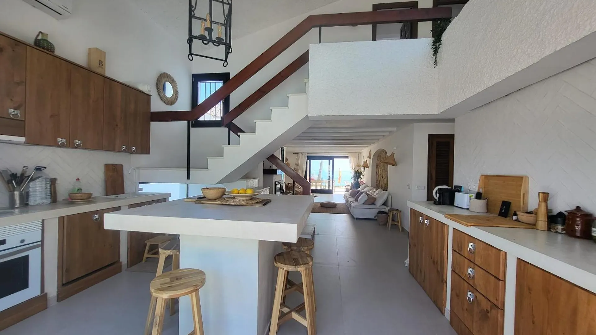 Beachfront Villa Estepona
