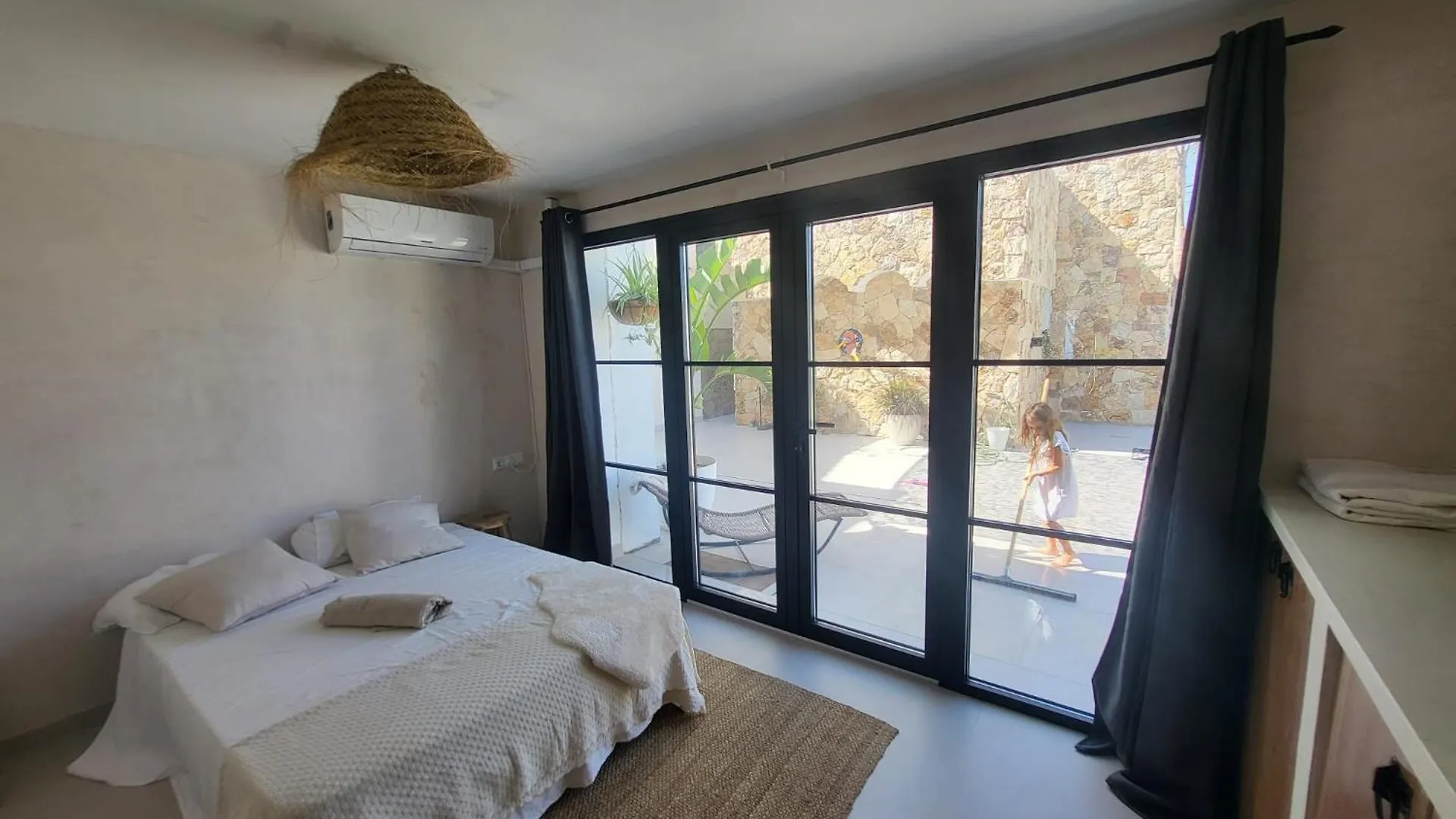 Beachfront Villa Estepona