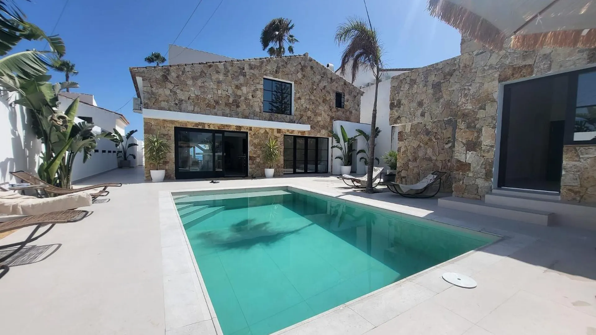Beachfront Villa Estepona