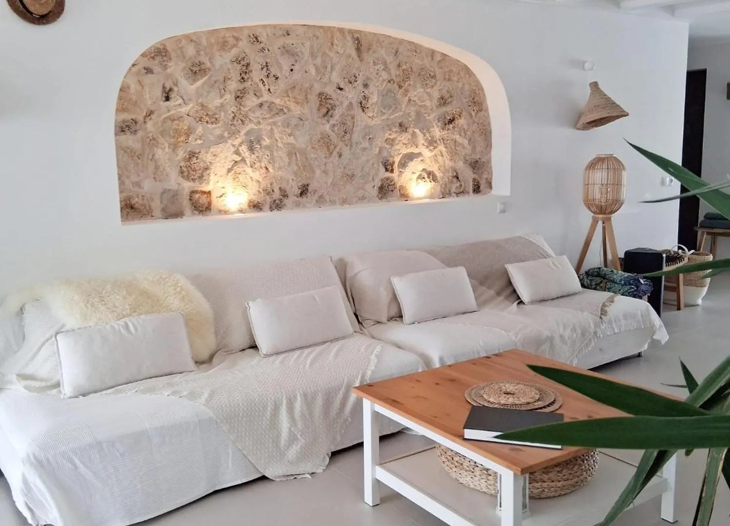 Beachfront Villa Estepona 0*,  Spain